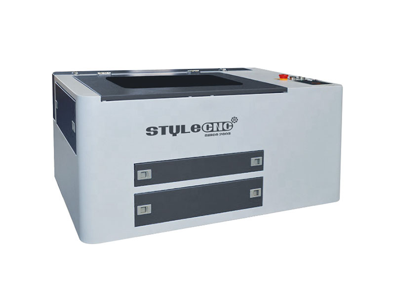 經(jīng)濟(jì)實(shí)惠的小型臺式激光雕刻切割機(jī)
