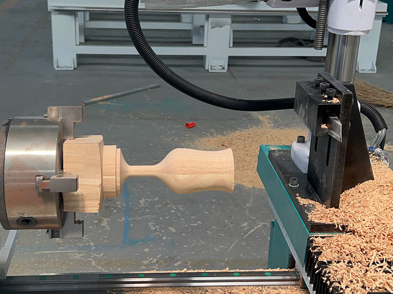 適合初學者的小型木工車床 - 家用數(shù)控木工車床