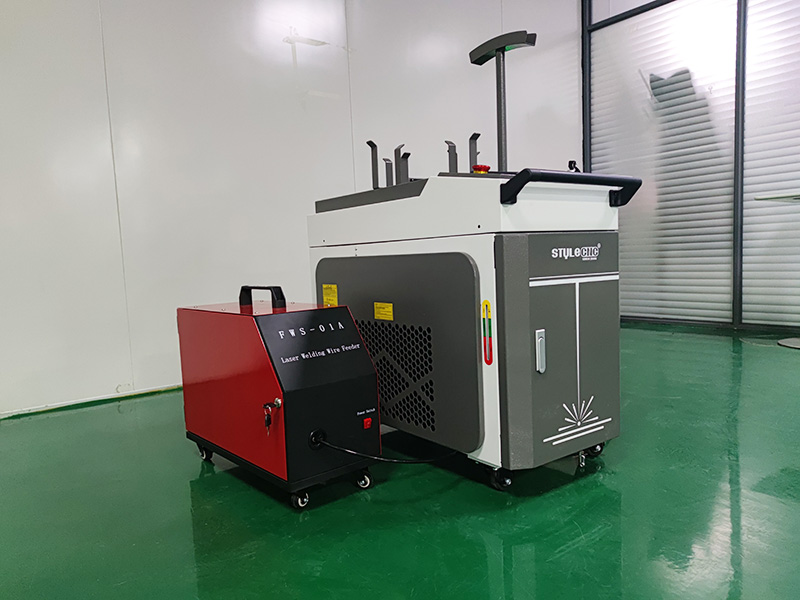 三合一手持式激光焊接、清洗、切割機(jī)