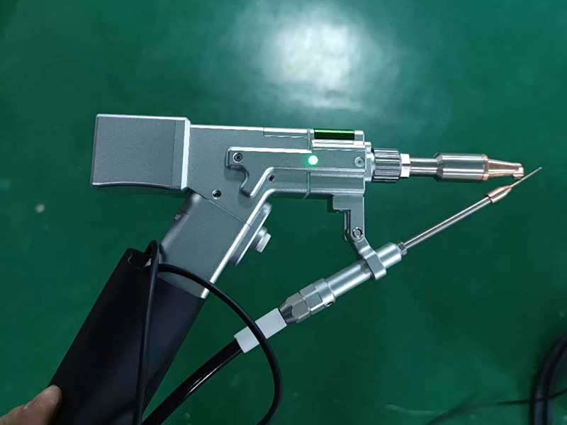 三合一手持式激光焊接、清洗、切割機(jī)