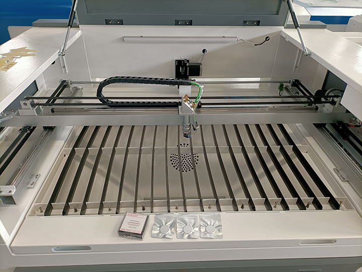 入門級 CO2 業(yè)余愛好 適合初學(xué)者的激光切割機