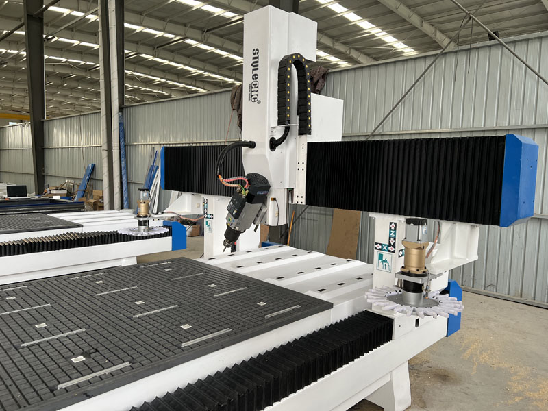 工業(yè)級(jí)四軸數(shù)控木工雕刻機(jī)帶圓盤(pán)自動(dòng)換刀裝置