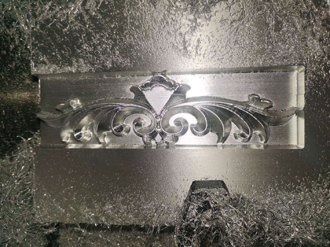 鋁模制造數(shù)控雕刻機(jī)，帶三軸、四軸、五軸