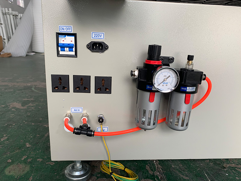 激光布料切割機(jī) USB 端口