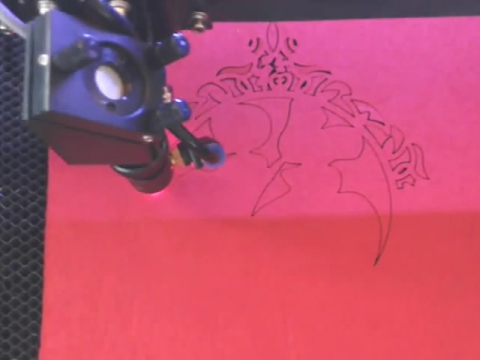 A如何 CO2 激光雕刻切割機(jī)切割毛氈？