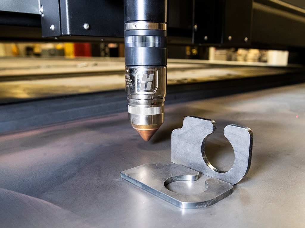 數(shù)控等離子切割工作臺切割不銹鋼板材項目