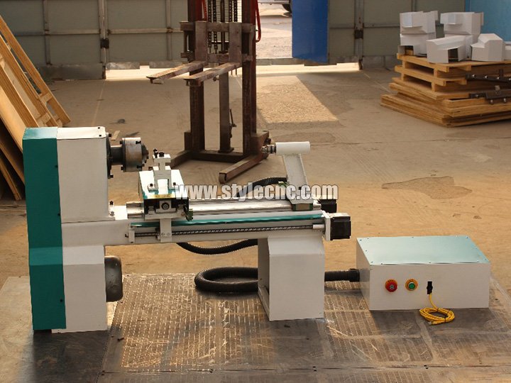 迷你臺(tái)式木工車(chē)床，適用于小型木制工藝品和藝術(shù)品