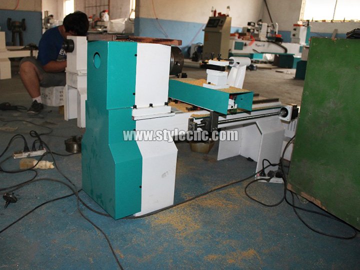 臺(tái)式木工車(chē)床