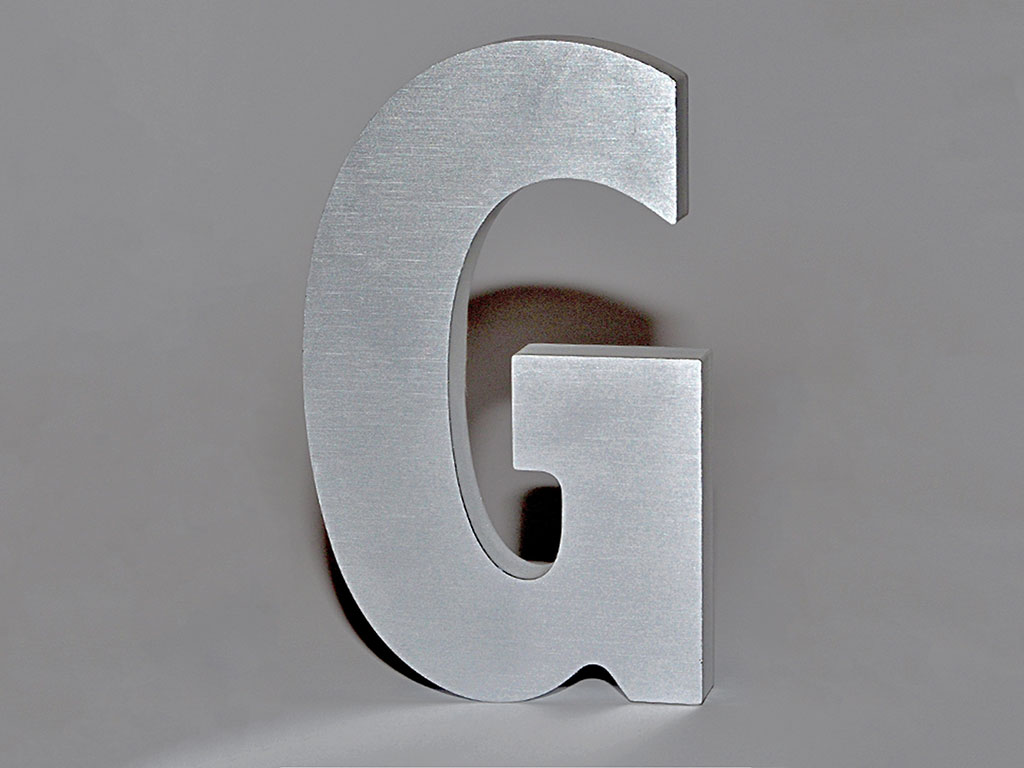 用于鋁字母切割的數(shù)控雕刻機(jī)