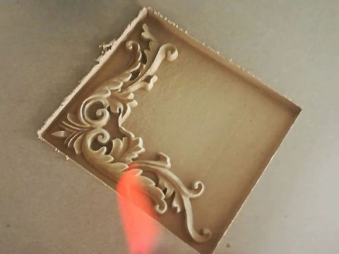 4x8 CNC木工雕刻機(jī) 3D 使用真空吸盤進(jìn)行浮雕