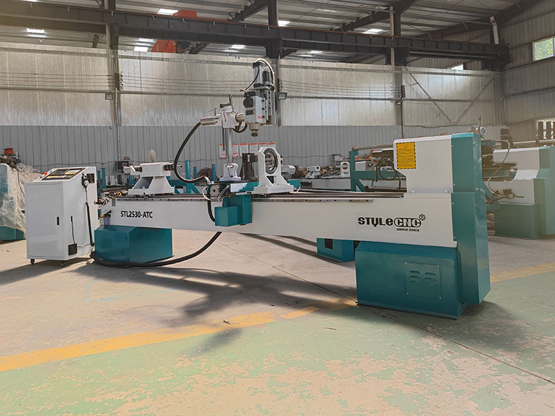 2025年最佳自動(dòng)換刀數(shù)控木工車床，配備自動(dòng)換刀裝置