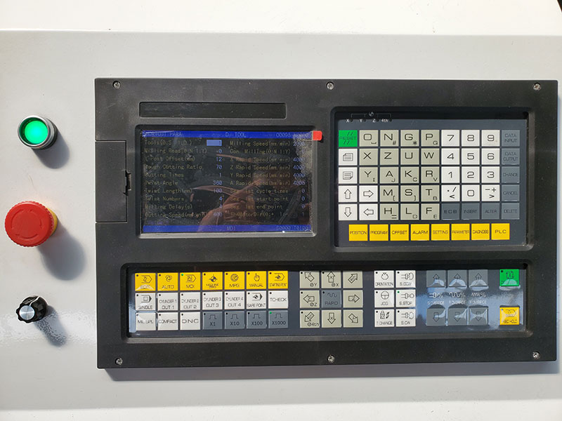 2025年最佳自動(dòng)換刀數(shù)控木工車床，配備自動(dòng)換刀裝置