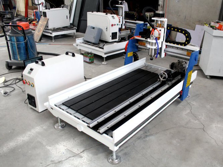 臺(tái)式數(shù)控雕刻機(jī)套件，帶 2x4 工作臺(tái)出售