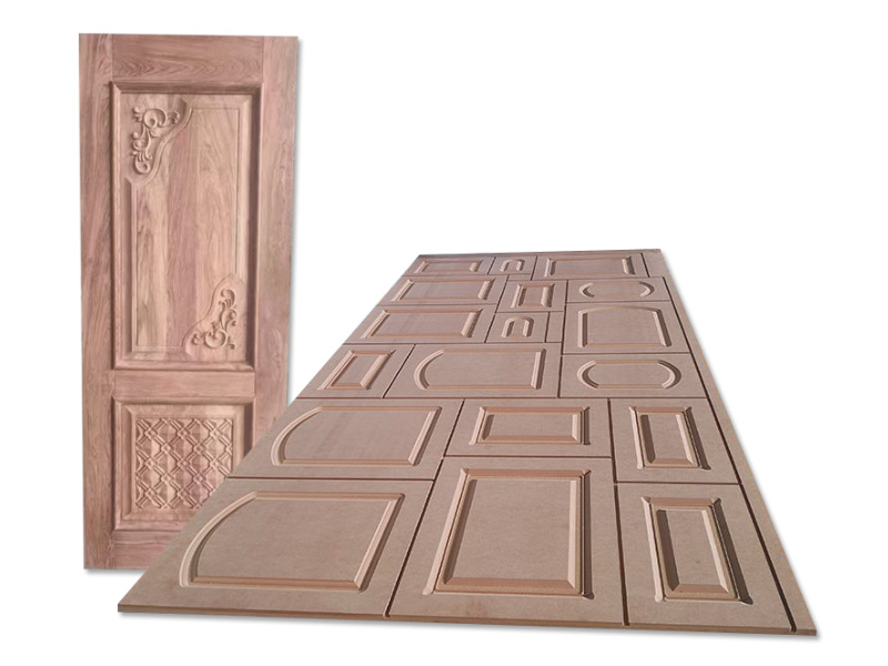 用于櫥柜門和家門制作項(xiàng)目的數(shù)控雕刻機(jī)