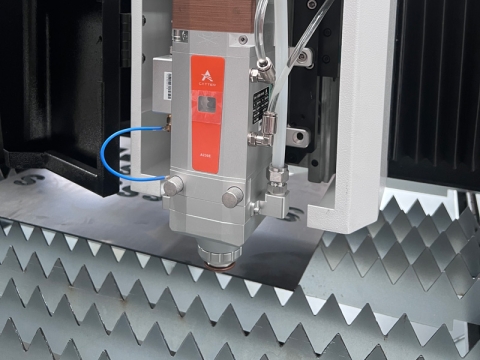 2024年最便宜的光纖激光切割機，用于切割金屬板