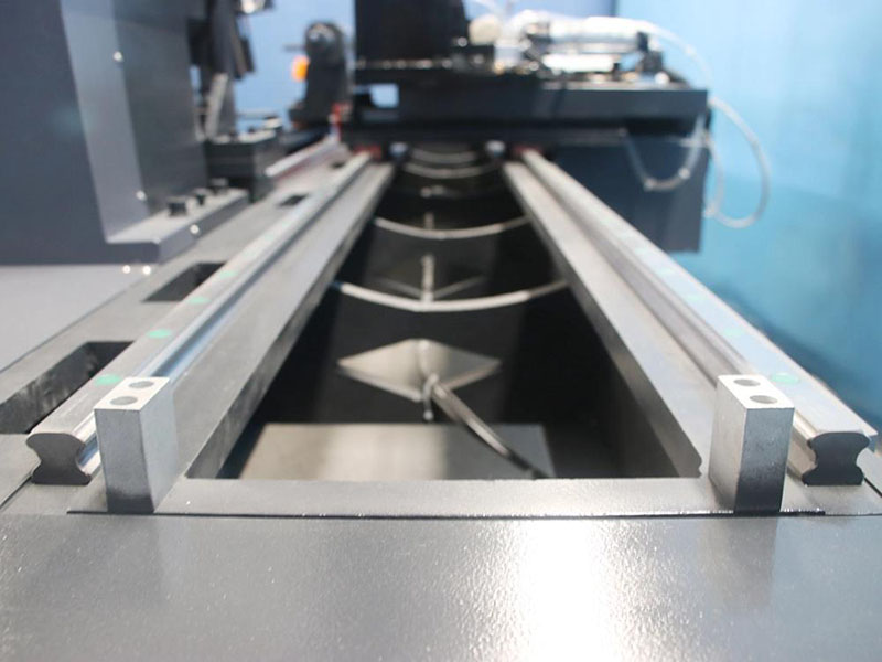 堅固的床結構，穩(wěn)定性極佳