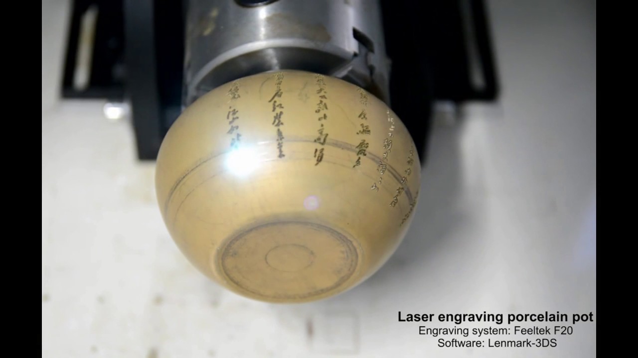 3D 帶旋轉(zhuǎn)附件的激光雕刻機