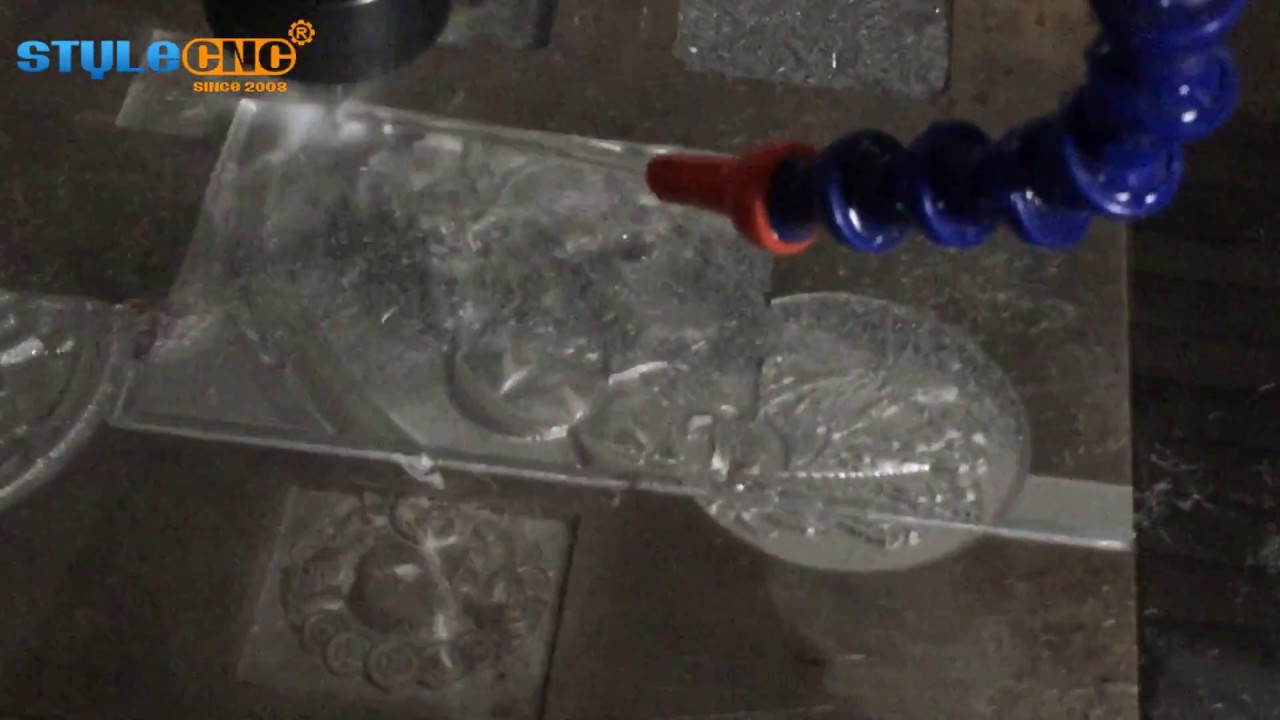 4x8用于鋁雕刻項(xiàng)目的 ft數(shù)控雕刻機(jī) 4x8用于鋁雕刻項(xiàng)目的 ft數(shù)控雕刻機(jī)